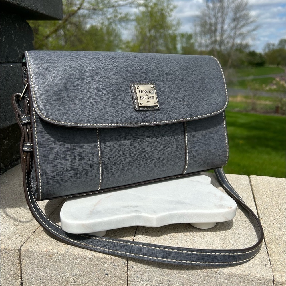 Dooney & Bourke Casey Saffiano Leather Denim Shoulder Purse Like New - Picture 12 of 13